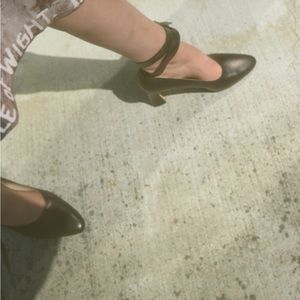 Maryam Nassir Zadeh Bertrand Pump